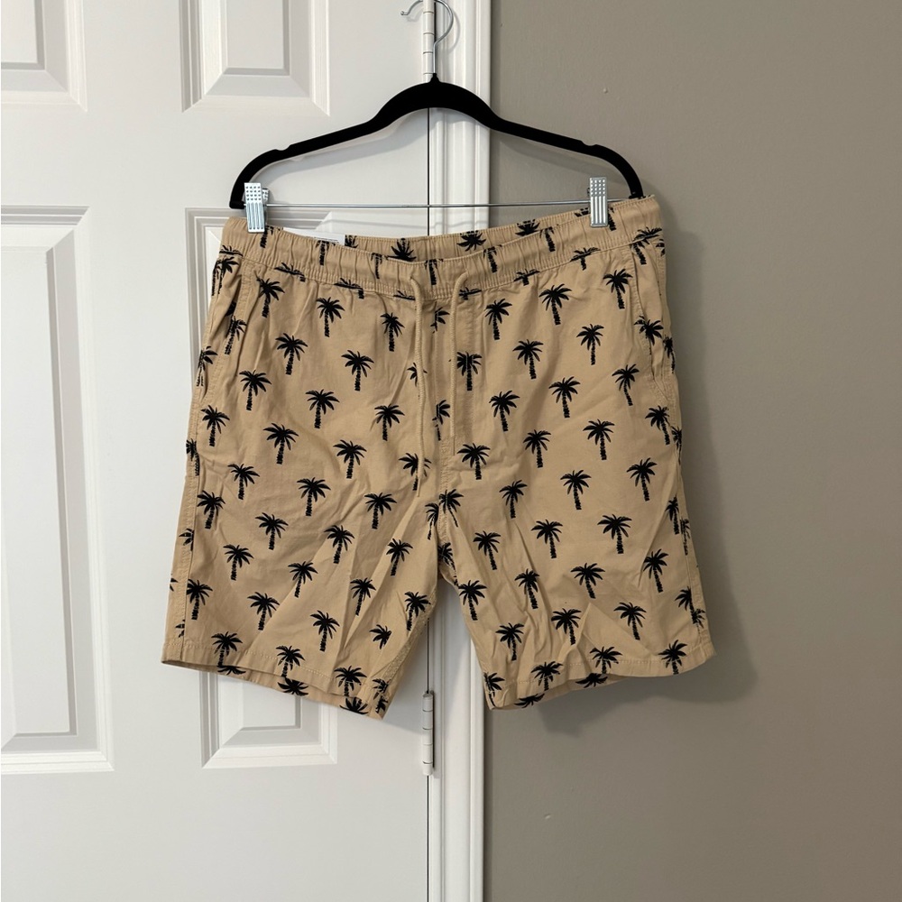 H&M Tan Shorts with Black Palm Tree Design (Large) NWT